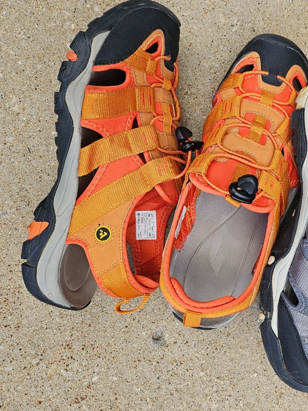 Mens Size 11 Orange Atika Sandals